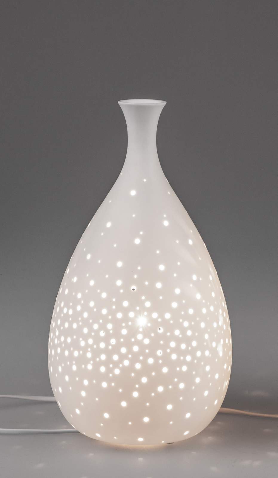 Elegante Porzellanlampe Vase mit Punktedurchbruch 18x33cm