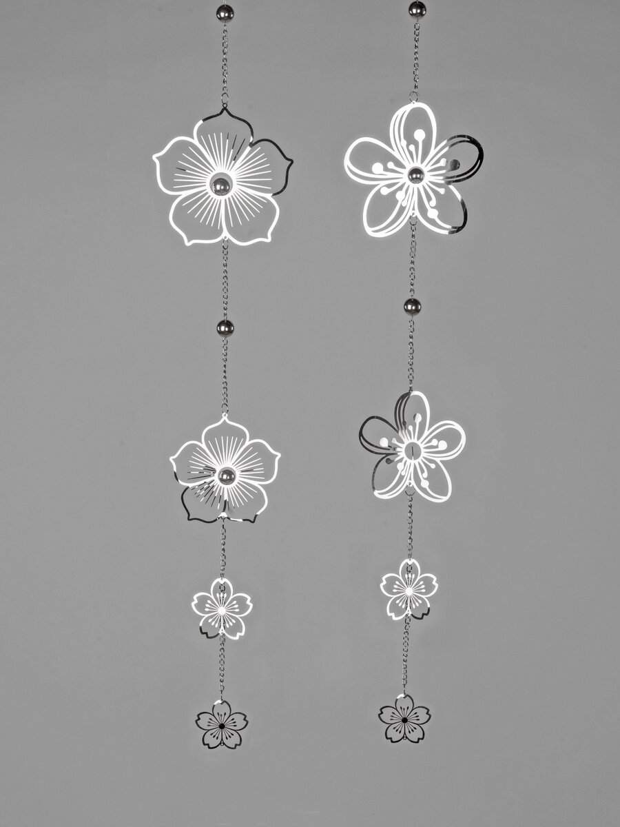 Eleganter Blütenhänger aus Edelstahl 90cm