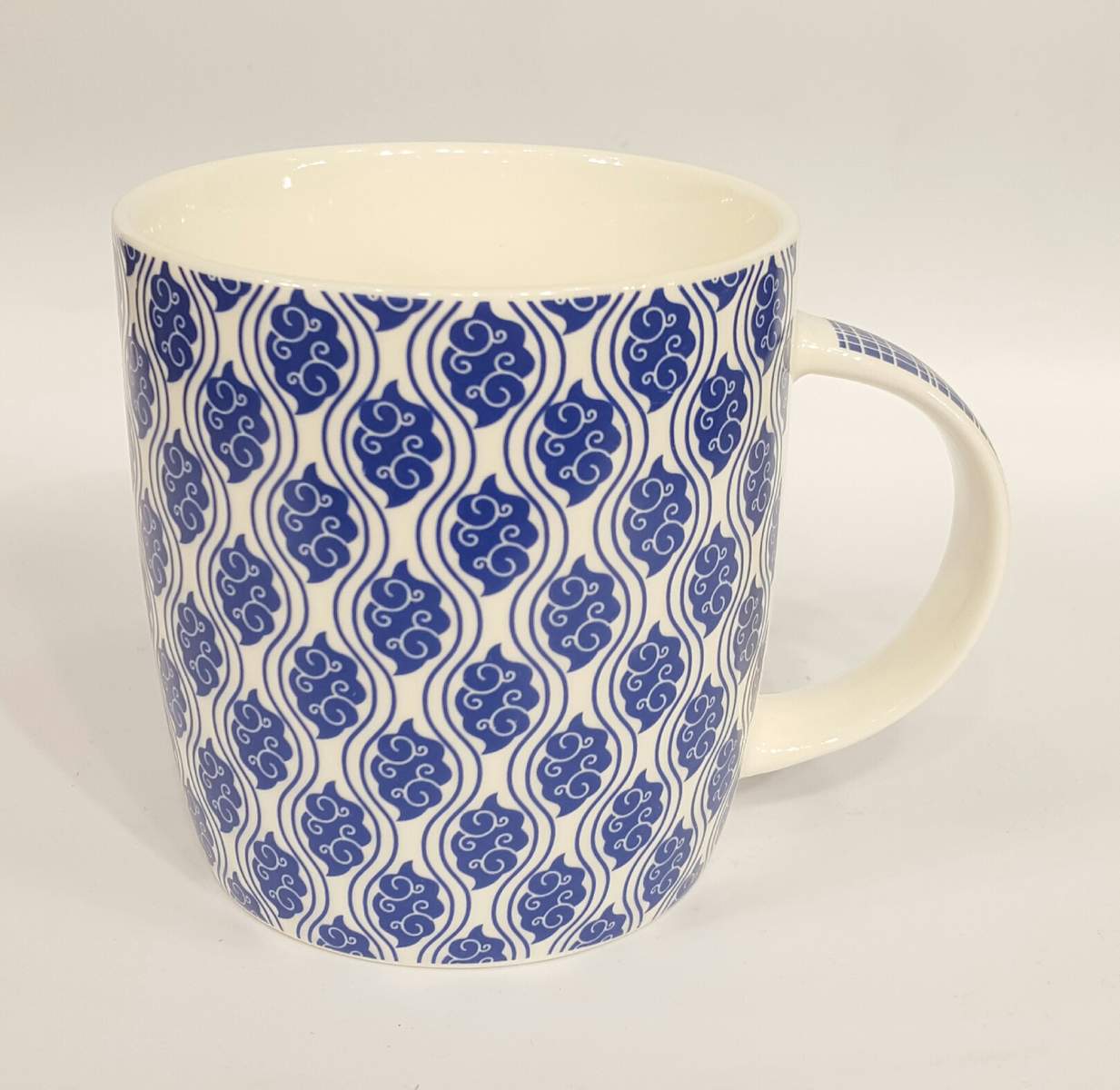 Becher "Nippon" Porzellan 0,35 l Paisley/Linien Blau